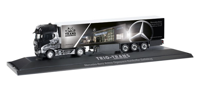 Mercedes-Benz Actros Gigaspace refrigerated box semitrailer "Trio-Trans" - Herpa 121644