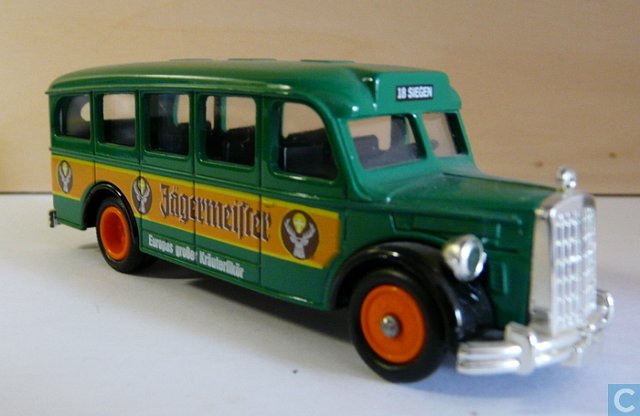 Jaegermeister Mercedes O Bus - Lledo 76000
