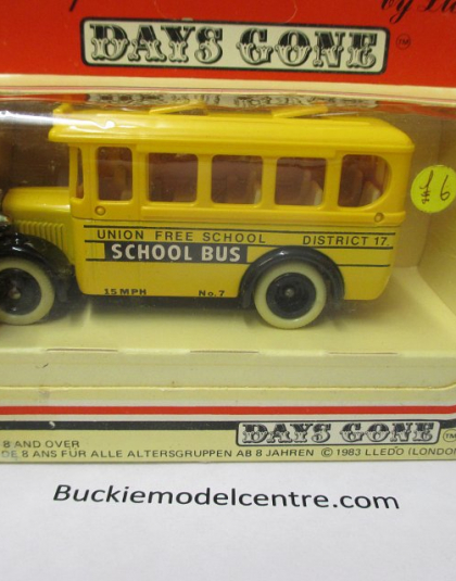 School Bus Union Free Dennis - Lledo Days Gone