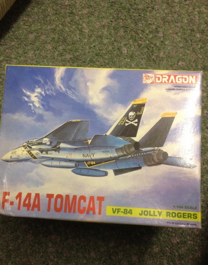 US Navy F14A  TOMCAT VF-84 Jolly Rogers – Dragon 1/144 scale plastic kit