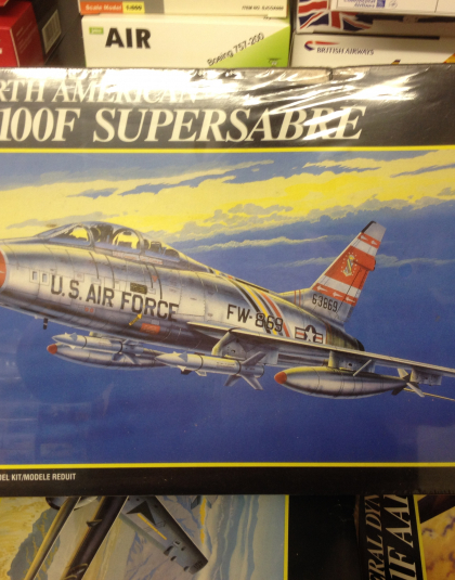 US Air Force North American F-100F Super Sabre – AMT/Ertl 1.72nd scale plastic kit