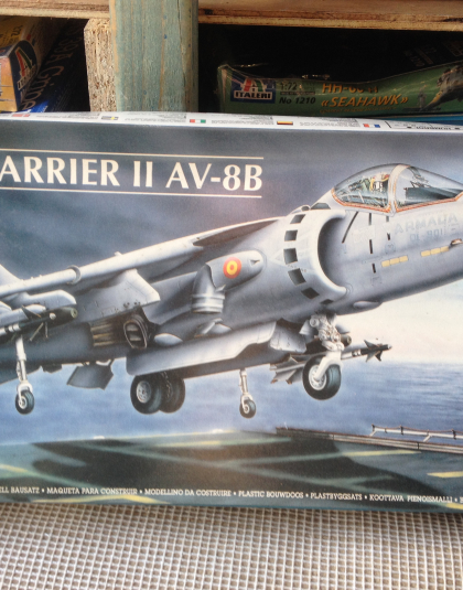 French Harrier 11 /AV-8B  – Heller 1/72nd scale plastic kit