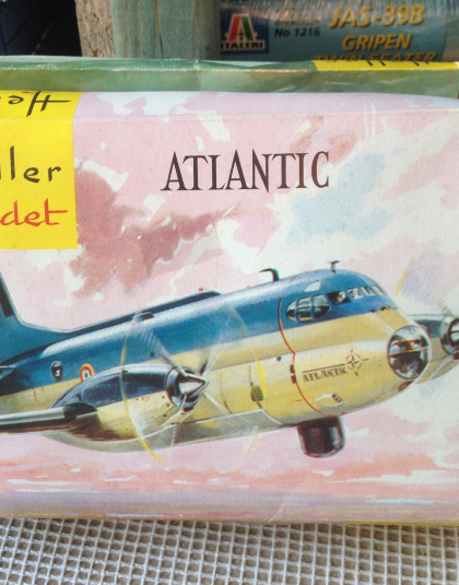French Air Force ATLANTIC – Heller Cadet  (not sure of scale) plastic kit
