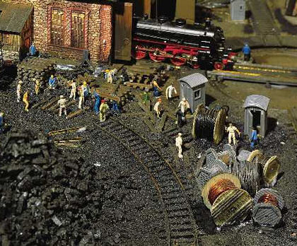 Trackside Accessories for Maintenance Work HO/OO Scale – Faller 120141
