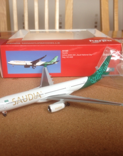 Saudia  Airbus A330-300  “Saudi National Day” Reg HZ-AQE – Herpa 531320