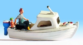 Fishing boat with figures  N Gauge – Noch 37822