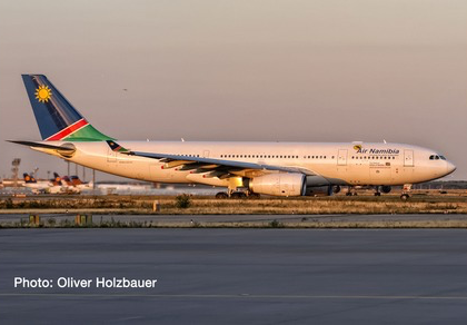 Air Namibia Airbus A330-200 – Herpa 533683