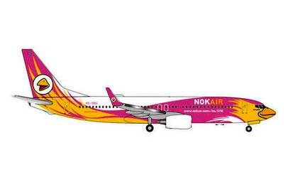 Nok Air Boeing 737-800 “Nok Tongchomphoo” Reg HS-DBS -Herpa 534956