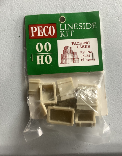 Packing  Cases  – Peco LK-24 OO/HO Gauge