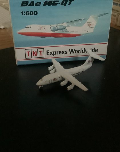 TNT Express Worldwide BAe 146QT – Schabak 946/42 1:600 scale