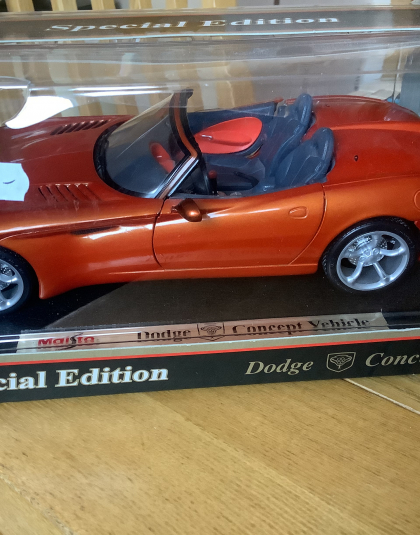 Dodge Concept Vehicle Bronze – Maisto 1:18 Scale