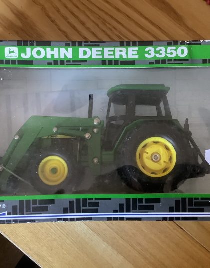 John Deer 3350 Tractor with Front loader – ERTL 5647