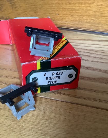 Hornby R083 – Buffer Stops box of 6