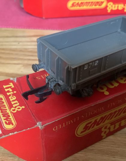 Tri-ang Hornby OO Gauge R113 goods wagon with drop sides