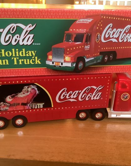 Coca- Cola 1998 Holiday Caravan Truck With Lights