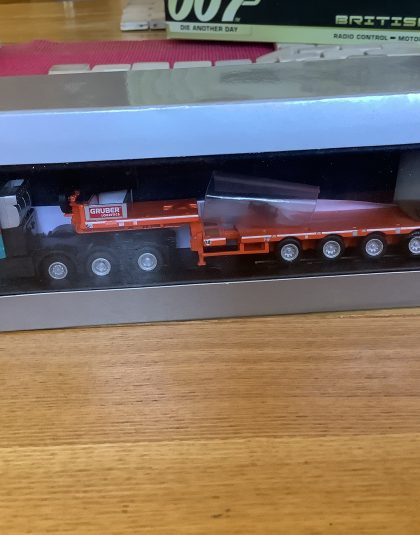 MAN TGX  XXL  8×4 Semitrailer GRUBER – WSI 1;87 Scale
