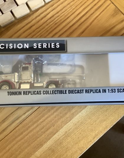 Tonkin Replicas American Truck Silver & Red livery – 1:53 Scale  Super detailed 