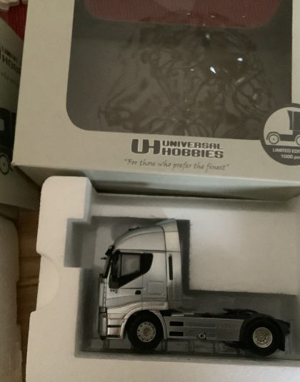 Iveco Stralis Brushed Metal Finish – Universal Hobbies 1:50 Scale