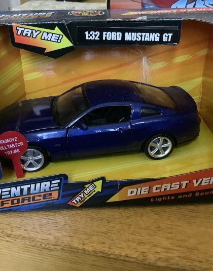 Ford Mustang “Lights and Sounds – Adventure Force 1:32 Scale