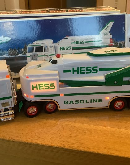 Hess Truck with Space Shuttle – Hess Oil special