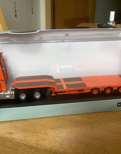 Crouch Recovery Volvo flatbed  – Oxford Diecast 76vol4013