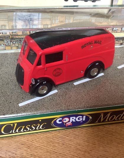 Royal Mail Morris J2 Van –   Corgi 10983 1:43 scale