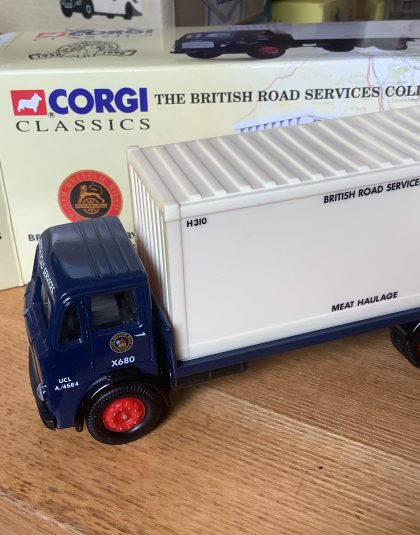 British Road Services Leyland with Container  –   Corgi 25101  1:50 scale