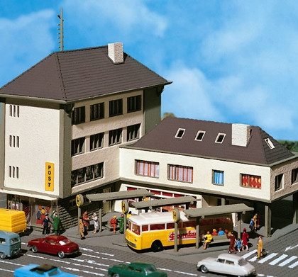 Post Office and Bus Station – N Gauge – Vollmer 47724