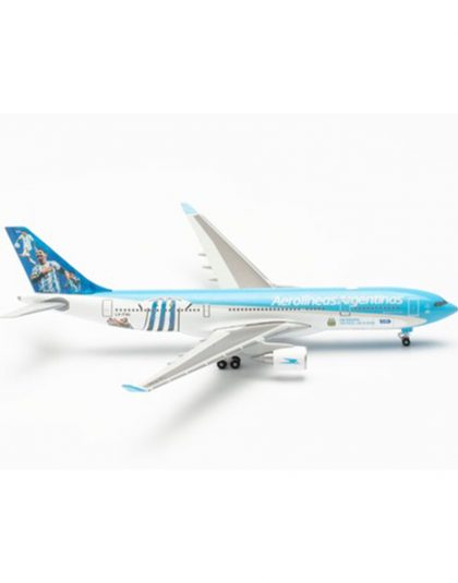 Aerolinas Argentinas Airbus A330-200 LV-FVH – Herpa 537247