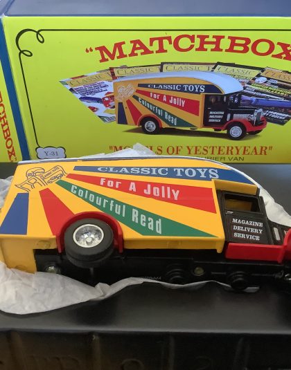 Classic Toys 1931 Morris Courier Van – Matchbox Yesteryear Y31