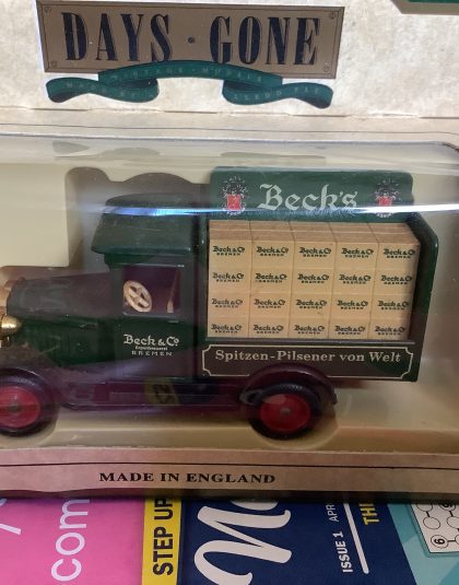 BECKS BEER 1928 Chevrolet  – Lledo 26018
