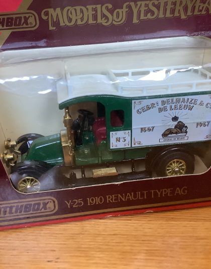 Ghebers Dehaize 1910 Renault Type AG van  – Models of yesteryear Y-25