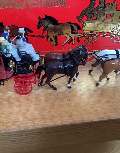 1820 Horse Drawn Passenger Coach and Horses – Matchbox Models Of Yesteryear YS39