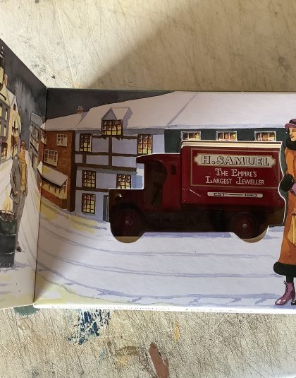 H Samuel  Van in special box – Lledo Days Gone