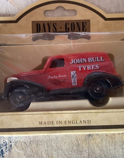 John Bull Tyres Chevrolet Van  – Lledo Days Gone 3000