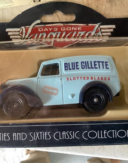 Blue Gillette 1950 Morris Z Van – Lledo Days Gone Vanguards 58004