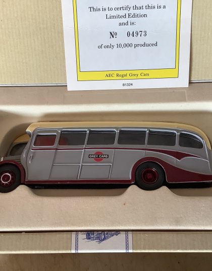 Grey Cars AEC Regal Coach – Corgi 1.50th Scale 97186