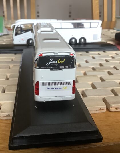 Just Go Holidays IRIZAR PB -Oxford Diecast 