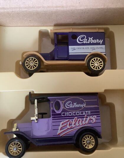 Model T Van Set Cadburys  – Corgi/Lledo