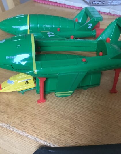 Thunderbird 2 plus Thunderbird 4 – Matchbox model  No Box