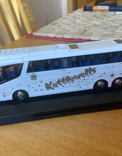 Kettlewells Coaches Retford IRIZAR PB -Oxford Diecast