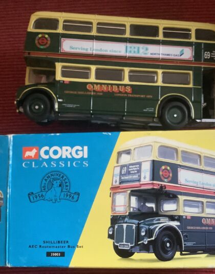 Shillibeer AEC Routemaster  – Corgi 1:50 scale 35003 Pre owned 