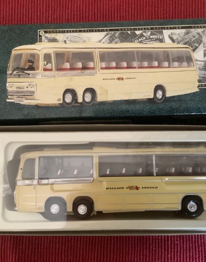 Wallace Arnold Bedford Val  –  Corgi 35305 1:50 Scale