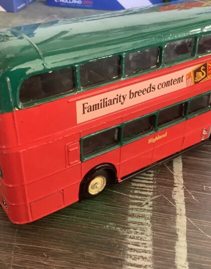 Highland RT  REPAINT –  Solido 1:50 Scale