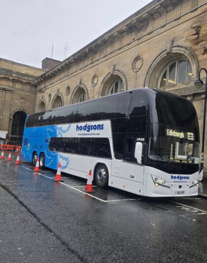 Hodgsons Coaches Plaxton Panorama – Destination  Edinburgh Rail Replacement 1:76 Scale