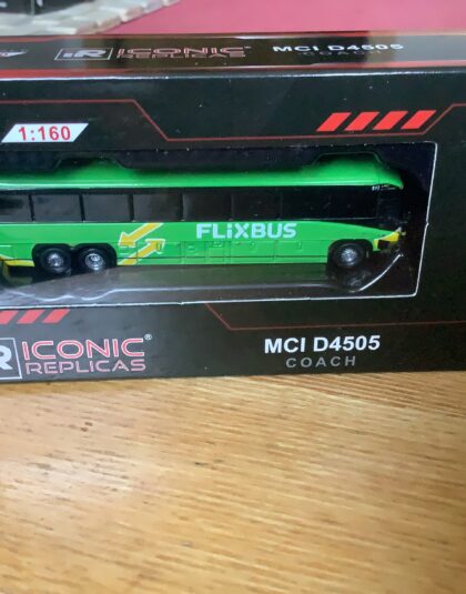 Flixbus MCI D4505 US Coach – Iconic Replicas (N Gauge)  160-571