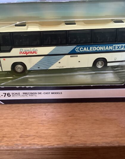 Caledonian Express Plaxton Paramount 3500   – EFE 26702