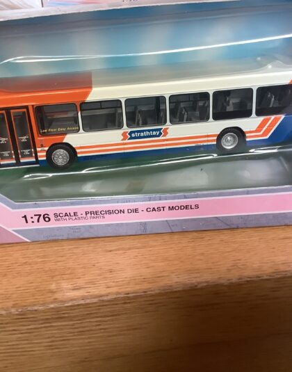STRATHTAY Wright Volvo Renouwn   – EFE 27616