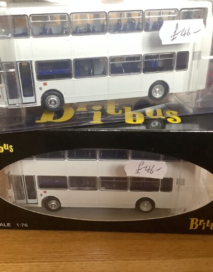 VolvoOlympian/Alexander RV, Single Door, Plain White – Britbus BT001CH 