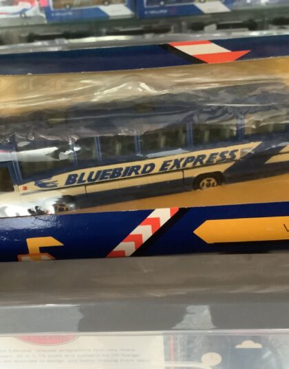 Bluebird Express Plaxton Paramount – Corgi 